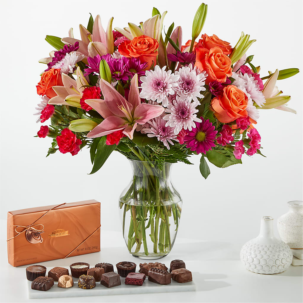 Light of My Life Bouquet and Chocolate Bundle – Blossom Shop, Conroe TX