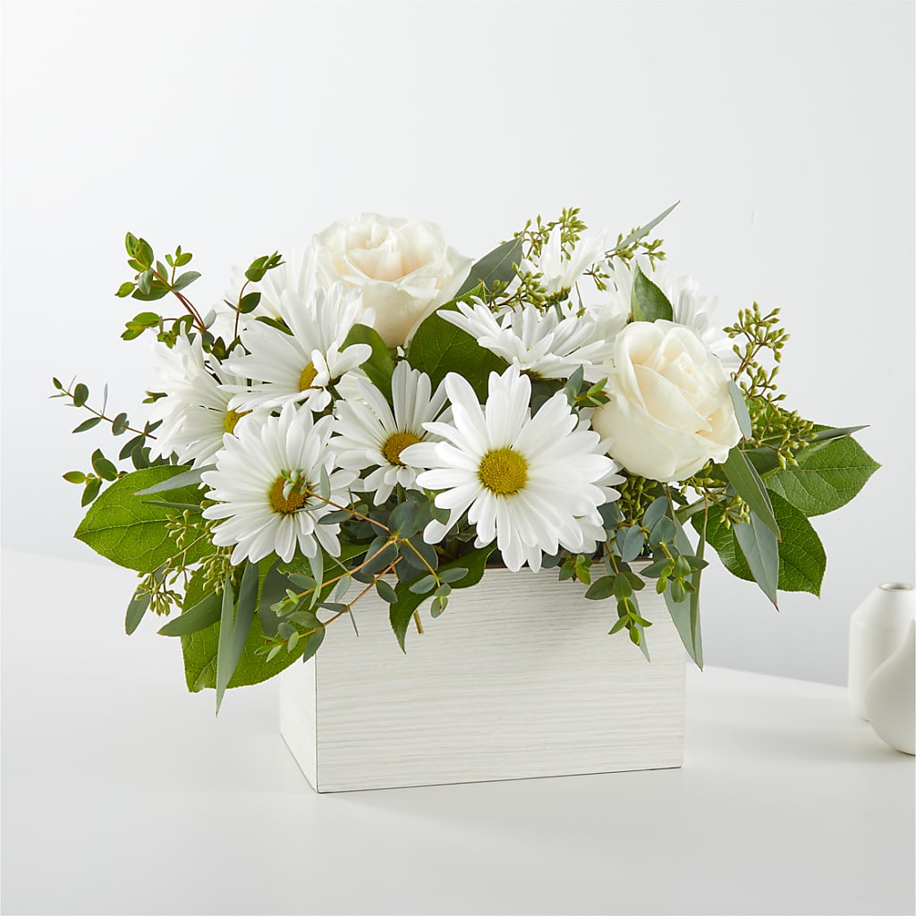 Fresh Linen Box Bouquet – Blossom Shop, Conroe TX