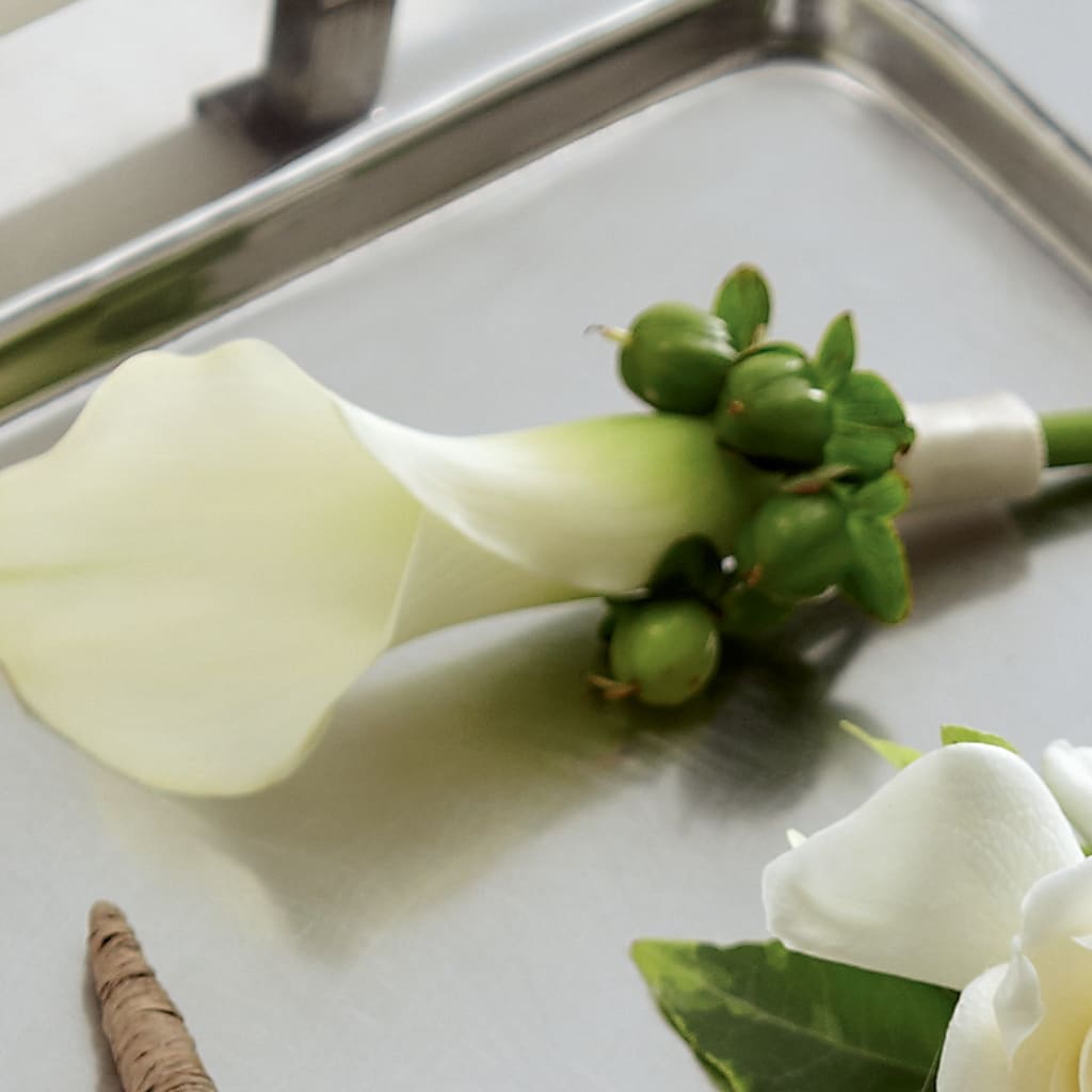 White Calla Boutonniere – Blossom Shop, Conroe TX