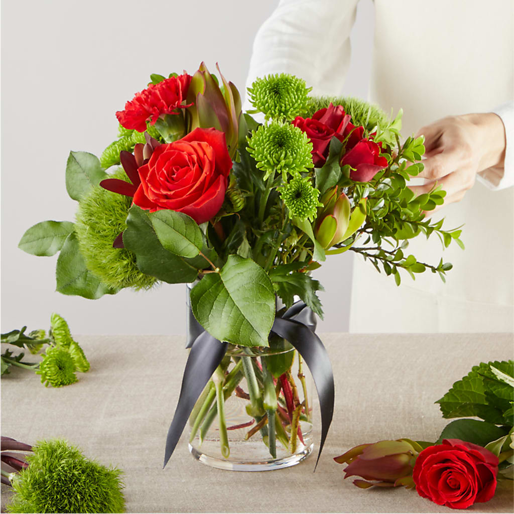 Heritage Kindle – A Florist Original –  Blossom Shop, Conroe TX