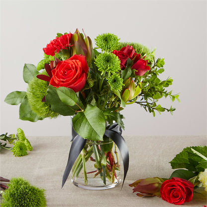 Heritage Kindle – A Florist Original –  Blossom Shop, Conroe TX