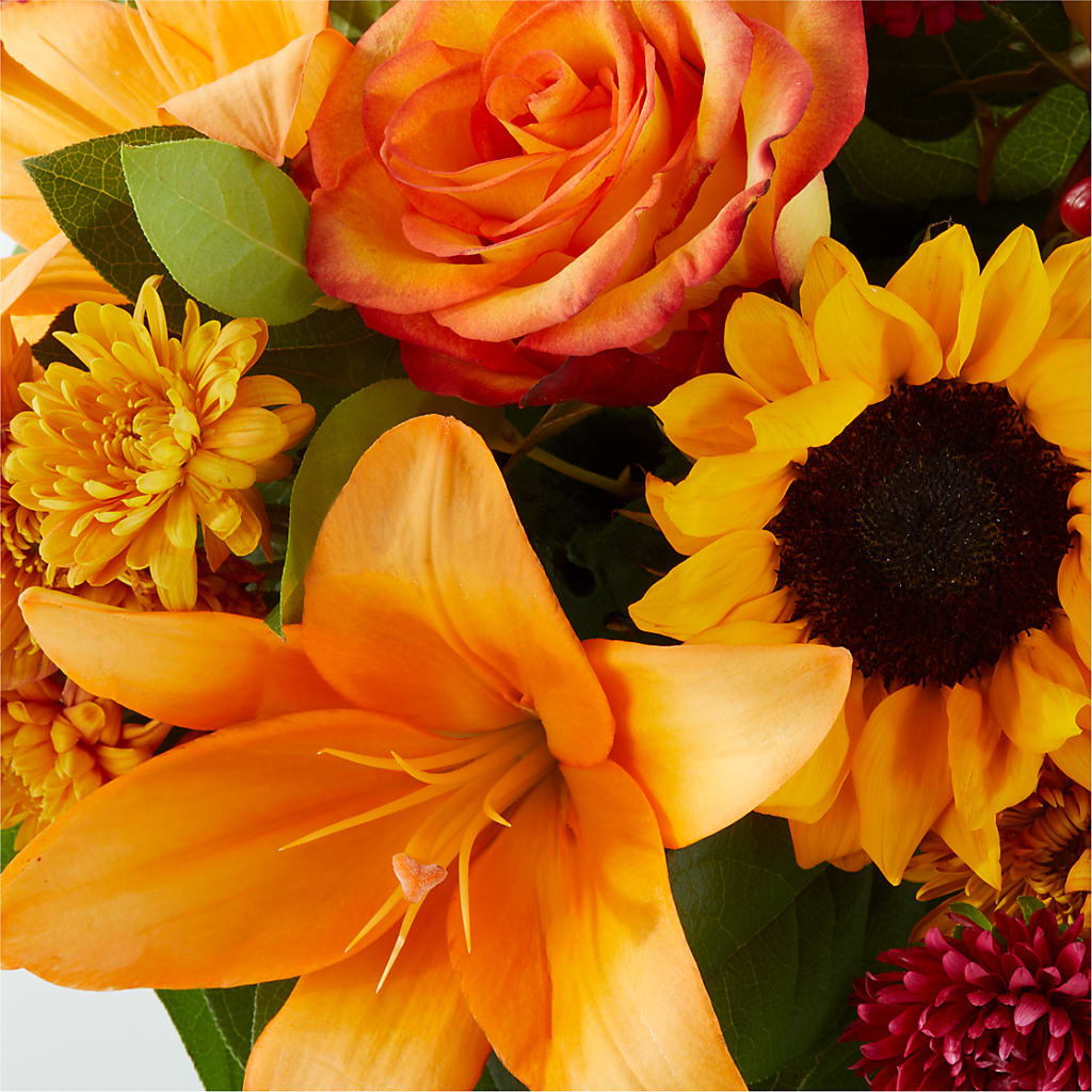 Grateful Centerpiece –  Blossom Shop, Conroe TX