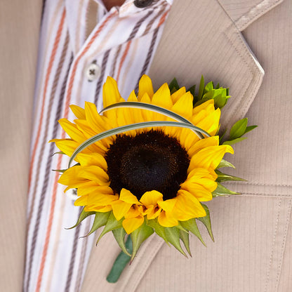 Free Spirit Boutonniere –  Blossom Shop, Conroe TX